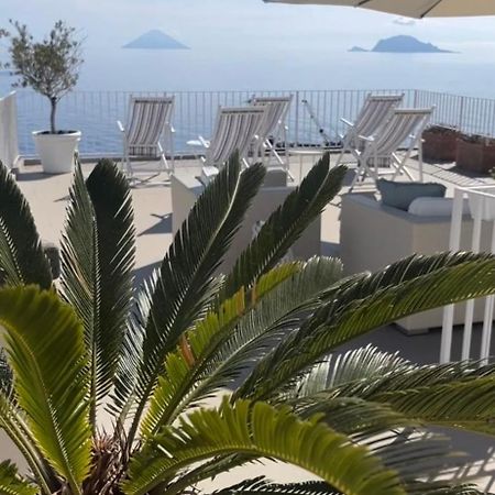 'A Alera Room & Breakfast Malfa  Buitenkant foto