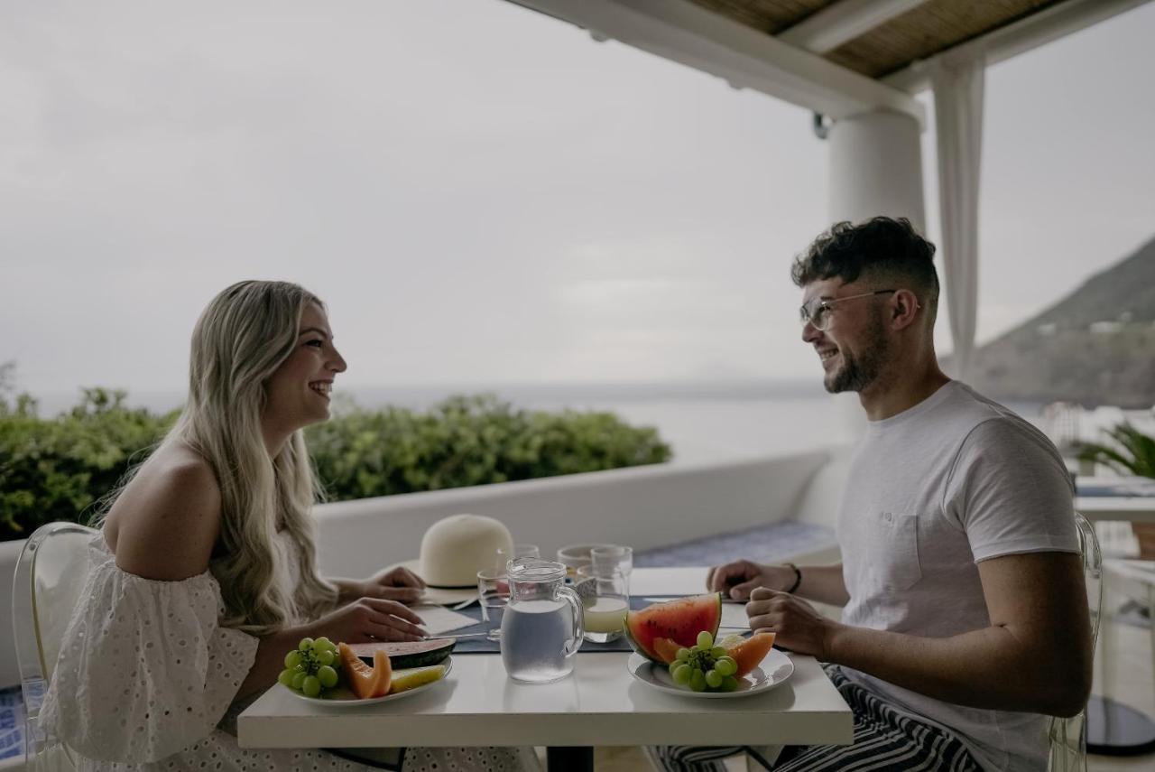 'A Alera Room & Breakfast Malfa  Buitenkant foto