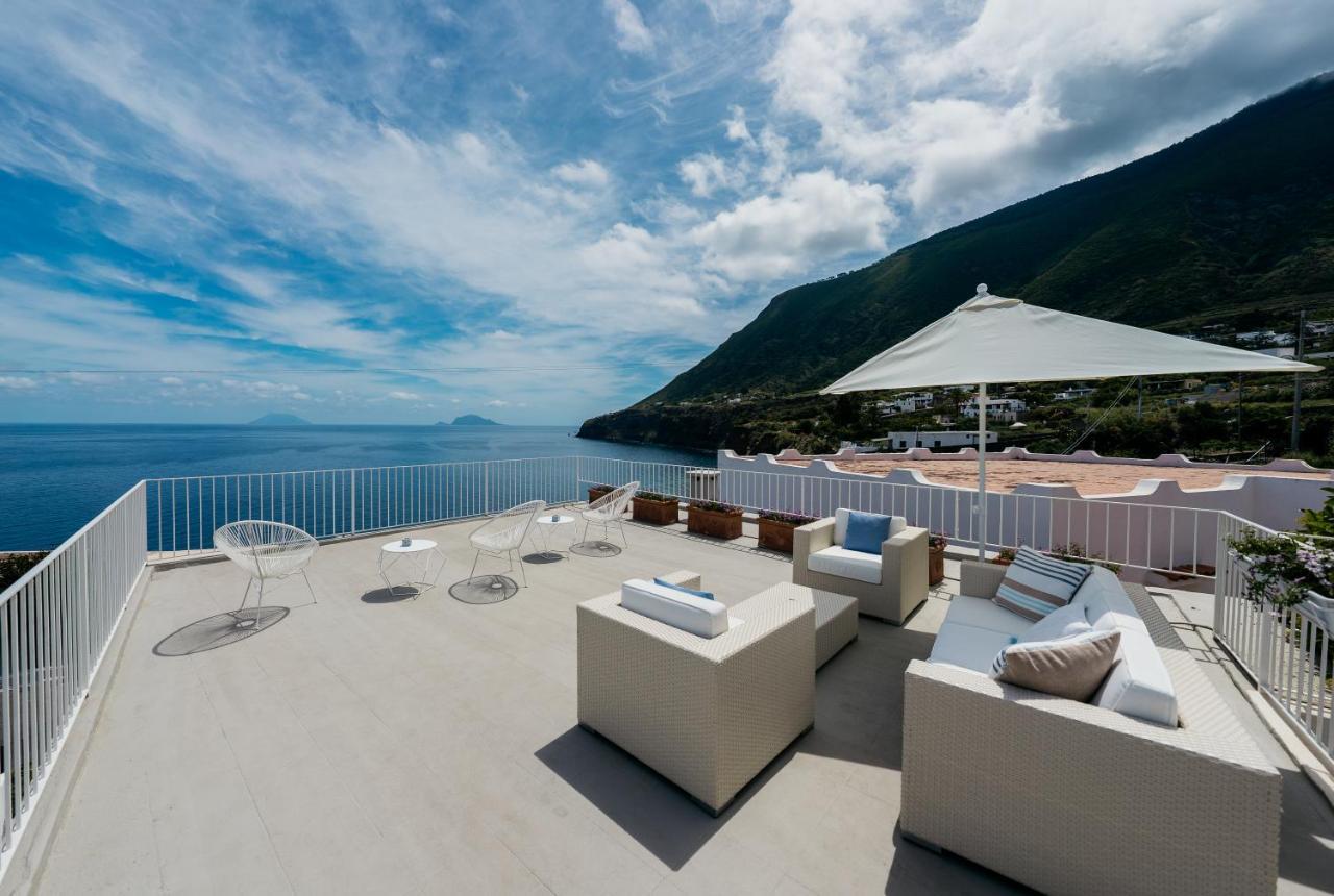 'A Alera Room & Breakfast Malfa  Buitenkant foto