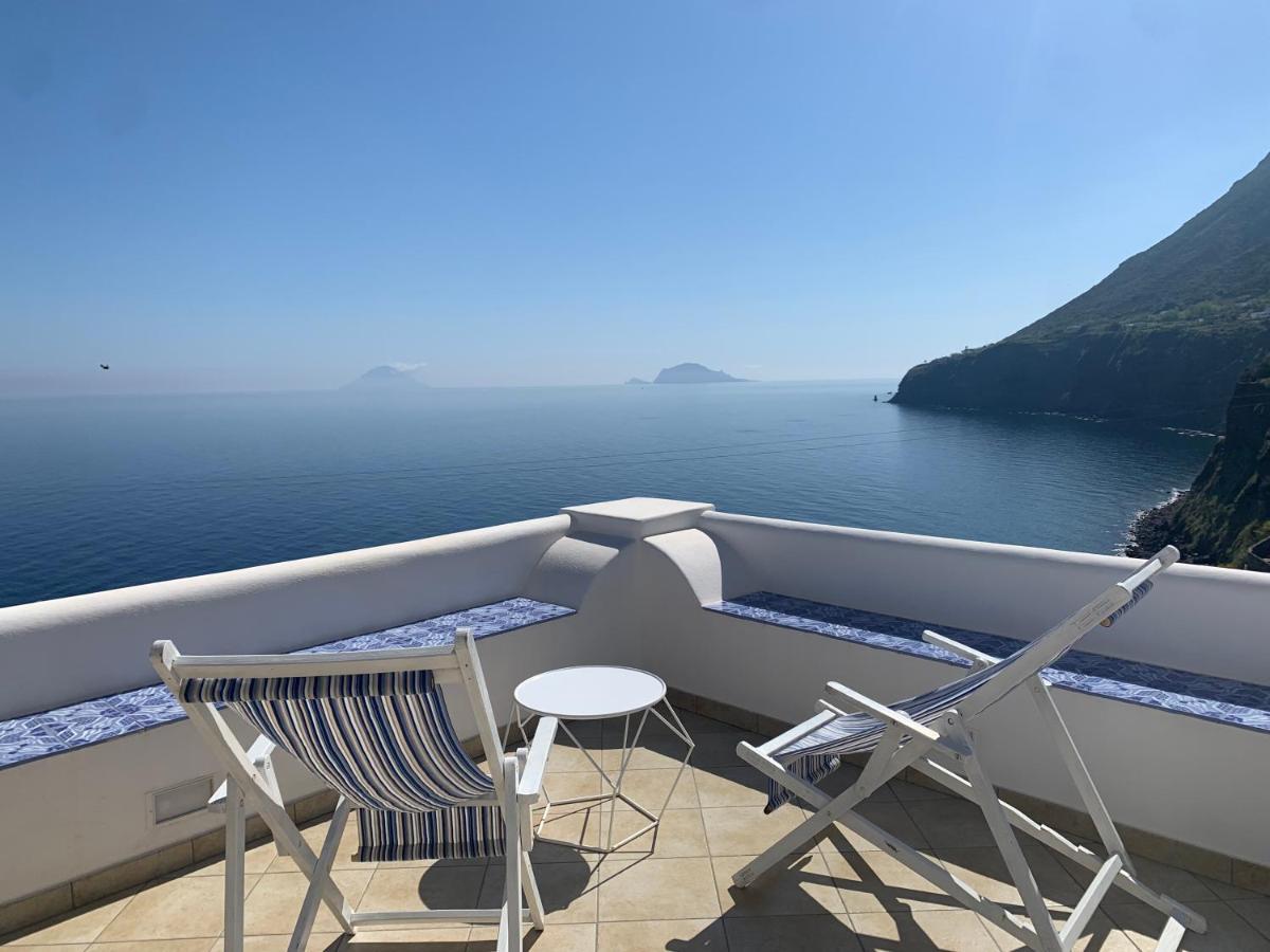 'A Alera Room & Breakfast Malfa  Buitenkant foto