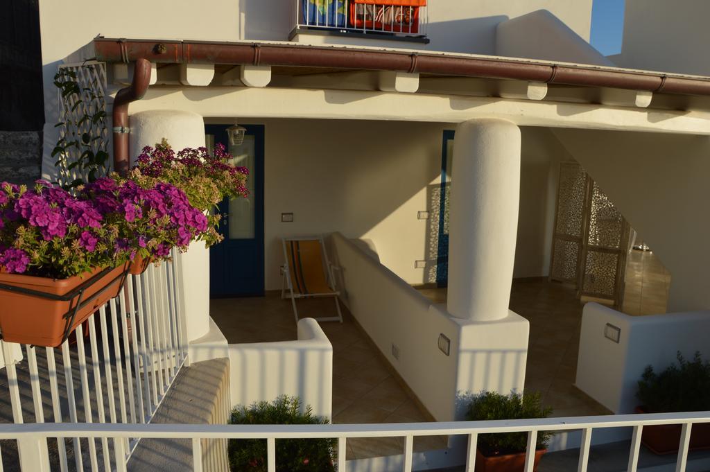 'A Alera Room & Breakfast Malfa  Buitenkant foto