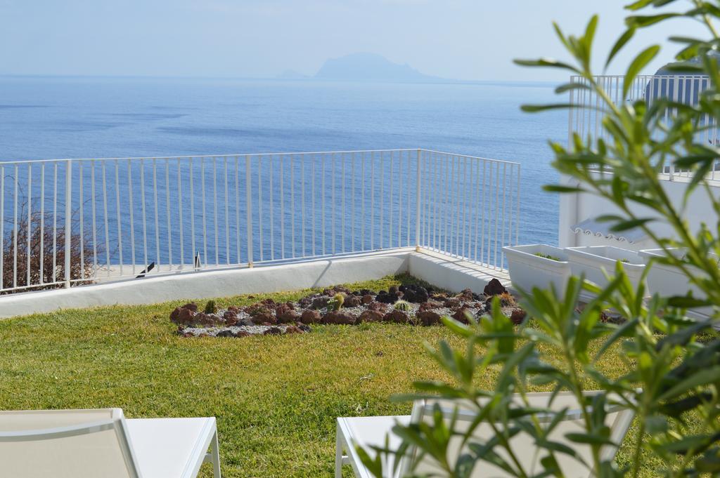 'A Alera Room & Breakfast Malfa  Buitenkant foto