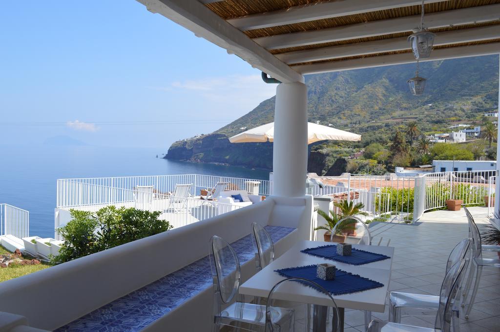 'A Alera Room & Breakfast Malfa  Buitenkant foto