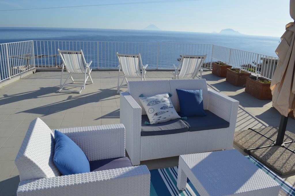 'A Alera Room & Breakfast Malfa  Buitenkant foto