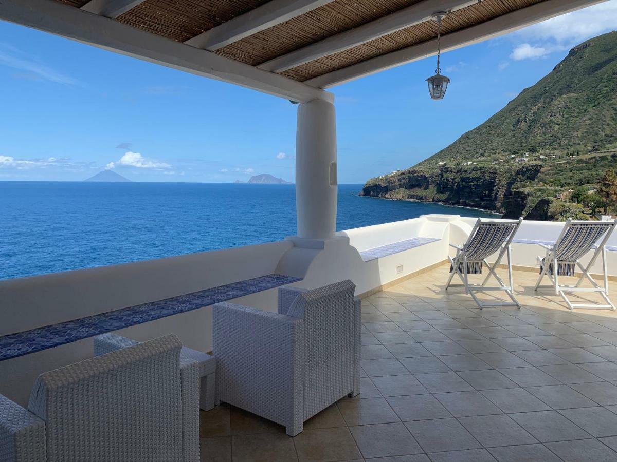 'A Alera Room & Breakfast Malfa  Buitenkant foto