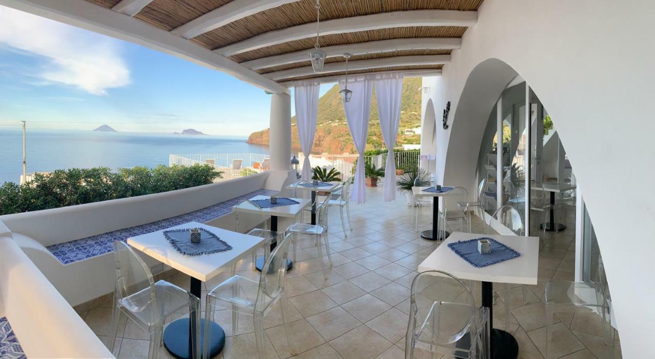 'A Alera Room & Breakfast Malfa  Buitenkant foto