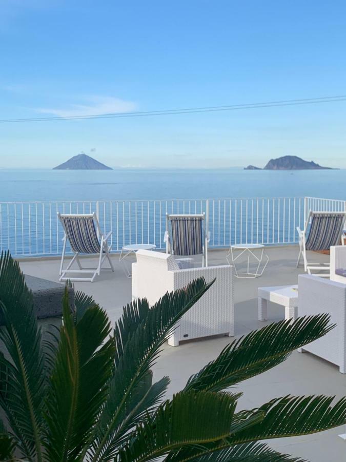 'A Alera Room & Breakfast Malfa  Buitenkant foto