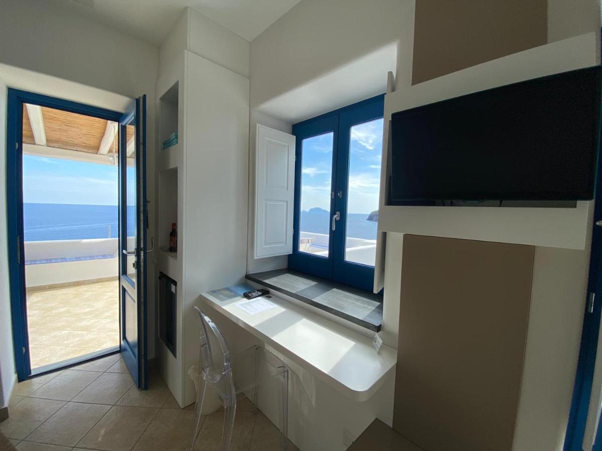 'A Alera Room & Breakfast Malfa  Buitenkant foto